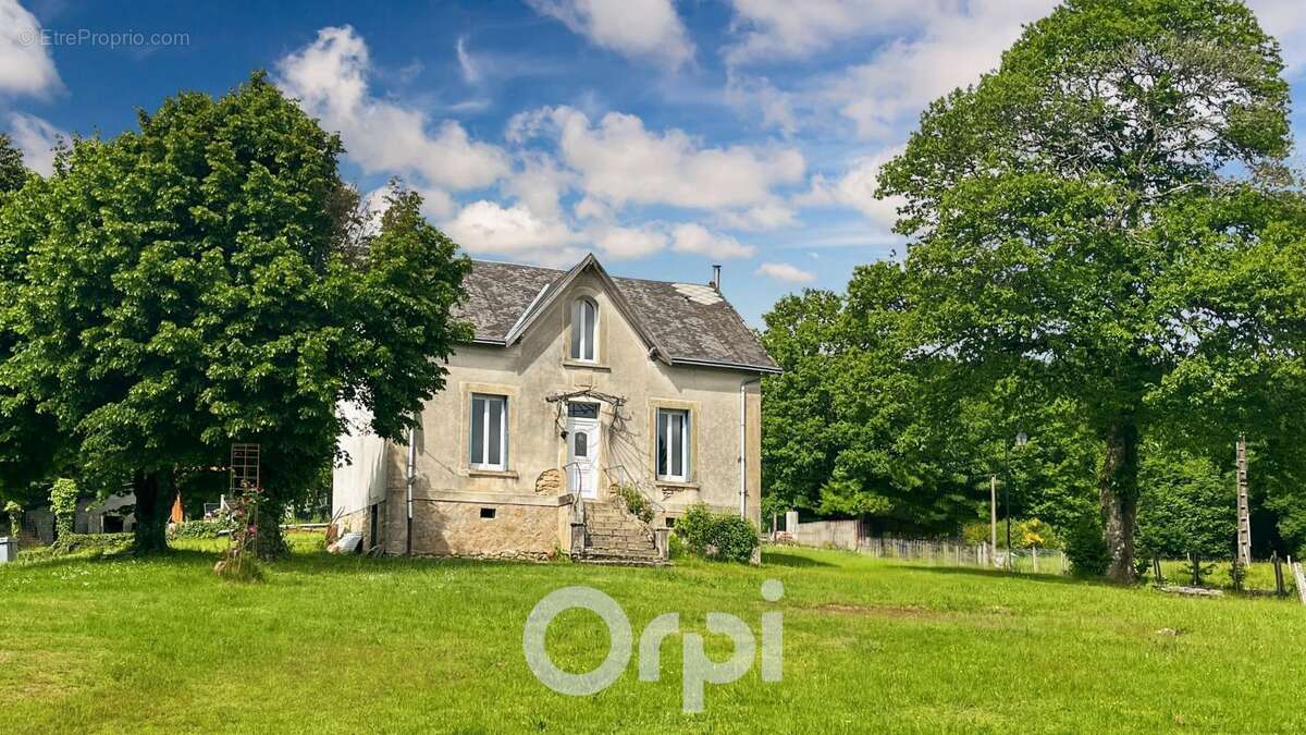 Maison à JABREILLES-LES-BORDES