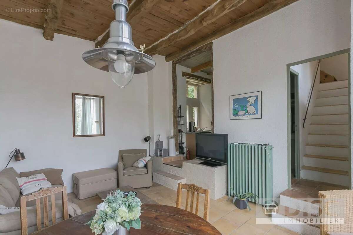 Propriété avec deux gites, camping, logement insolites. - photo 3