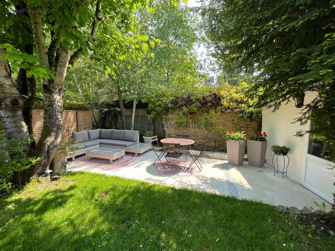 Maison à MONTFORT-L'AMAURY