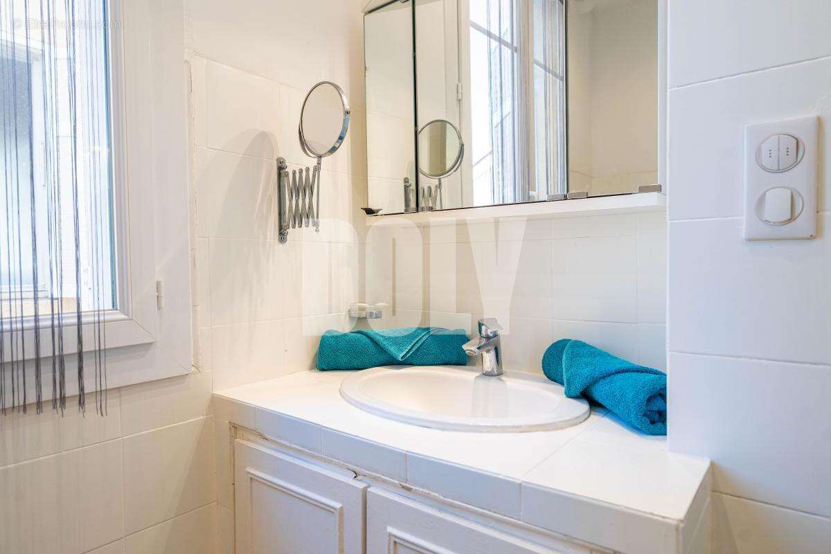 Appartement à SAINT-RAPHAEL