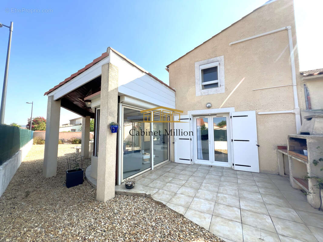 Maison T3 en résidence sécurisée - photo 5