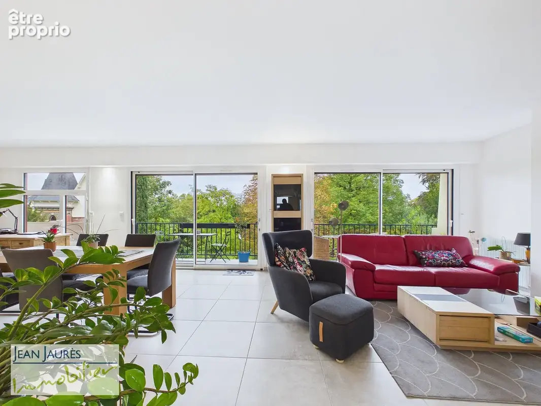Superbe appartement de standing de 132m2, balcon, garage et cave. - photo 5