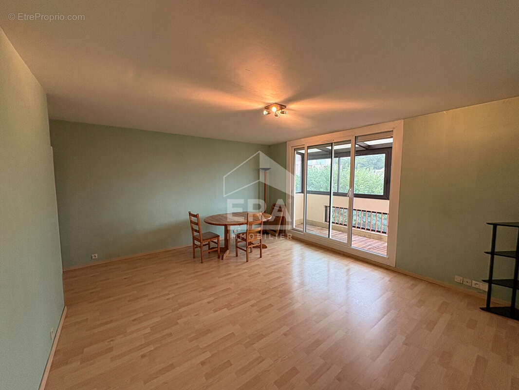 Appartement à GUYANCOURT