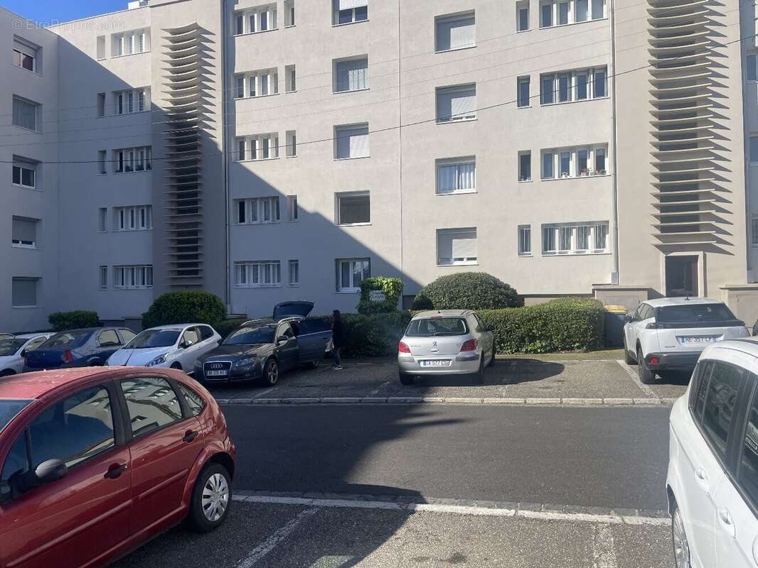 Appartement à BEZIERS