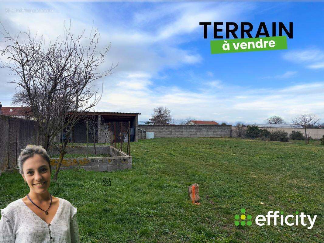 Terrain 736 m² à Bonson  - photo 2
