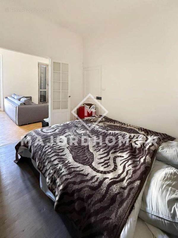 Appartement à MARSEILLE-3E