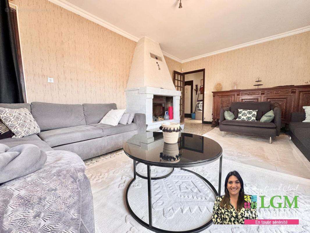 Maison à SAINT-JEAN-DE-VEDAS