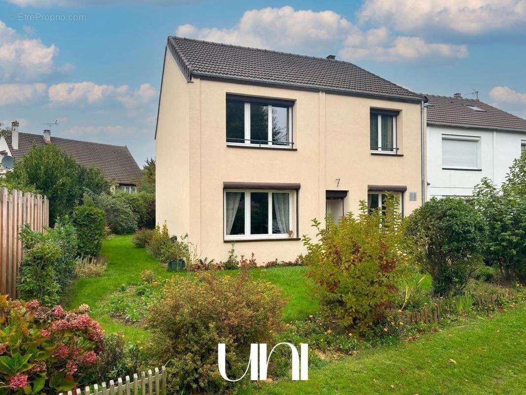 Maison à HEROUVILLE-SAINT-CLAIR