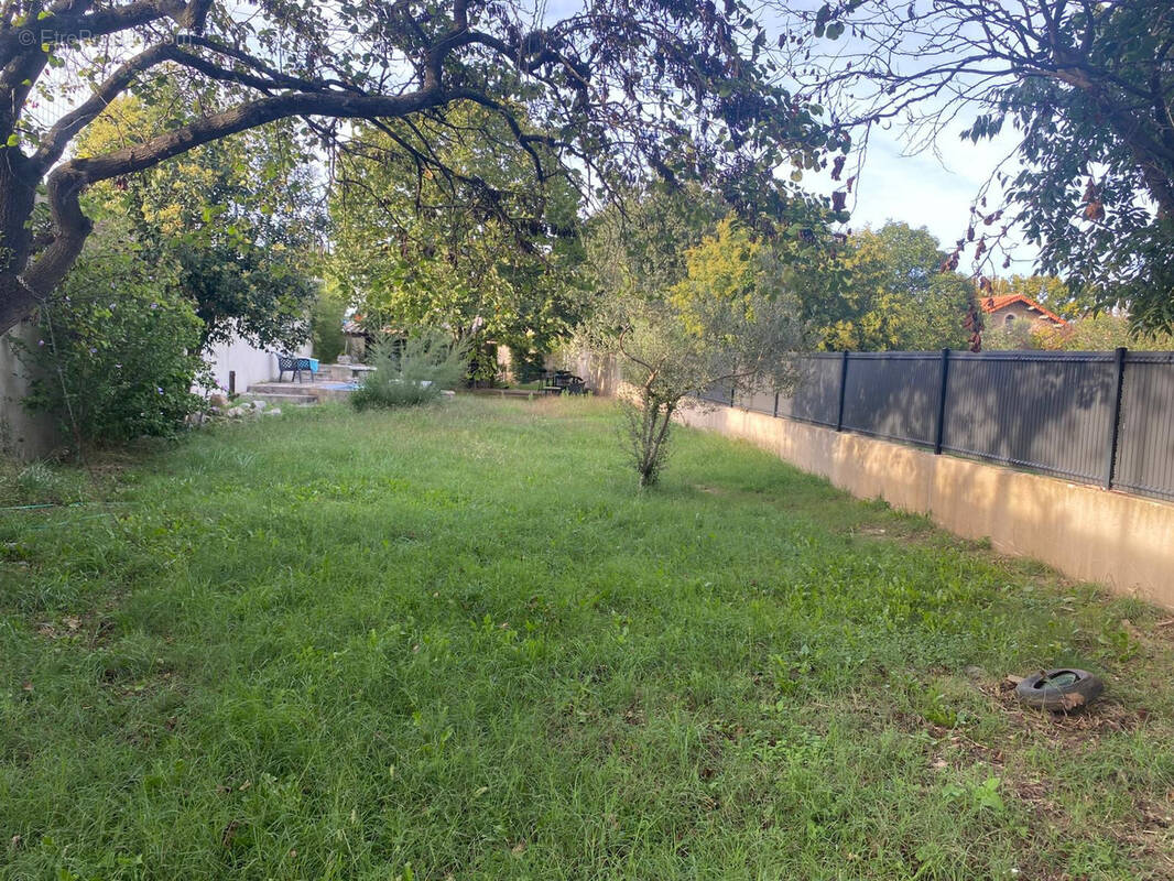 Appartement à BOLLENE