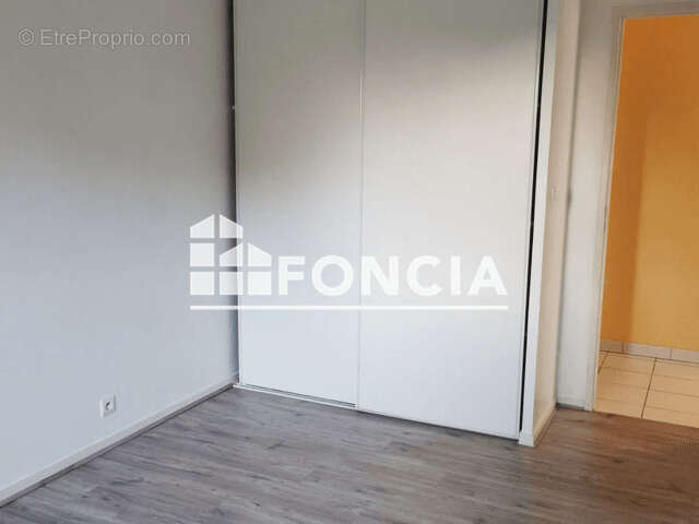 Appartement à PUJOLS