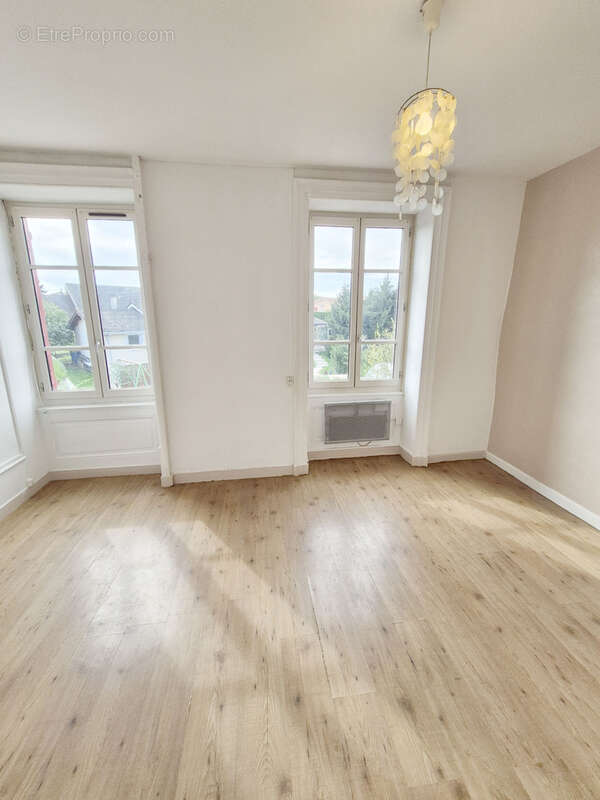 Appartement à TIGNIEU-JAMEYZIEU