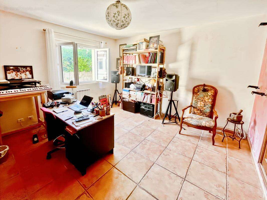 Uzès: Maison 5 ch avec piscine - photo 22