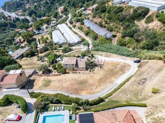 Saint-Laurent-d’Èze : Terrain constructible 988 m² proche Monaco - Projet villa - photo 9