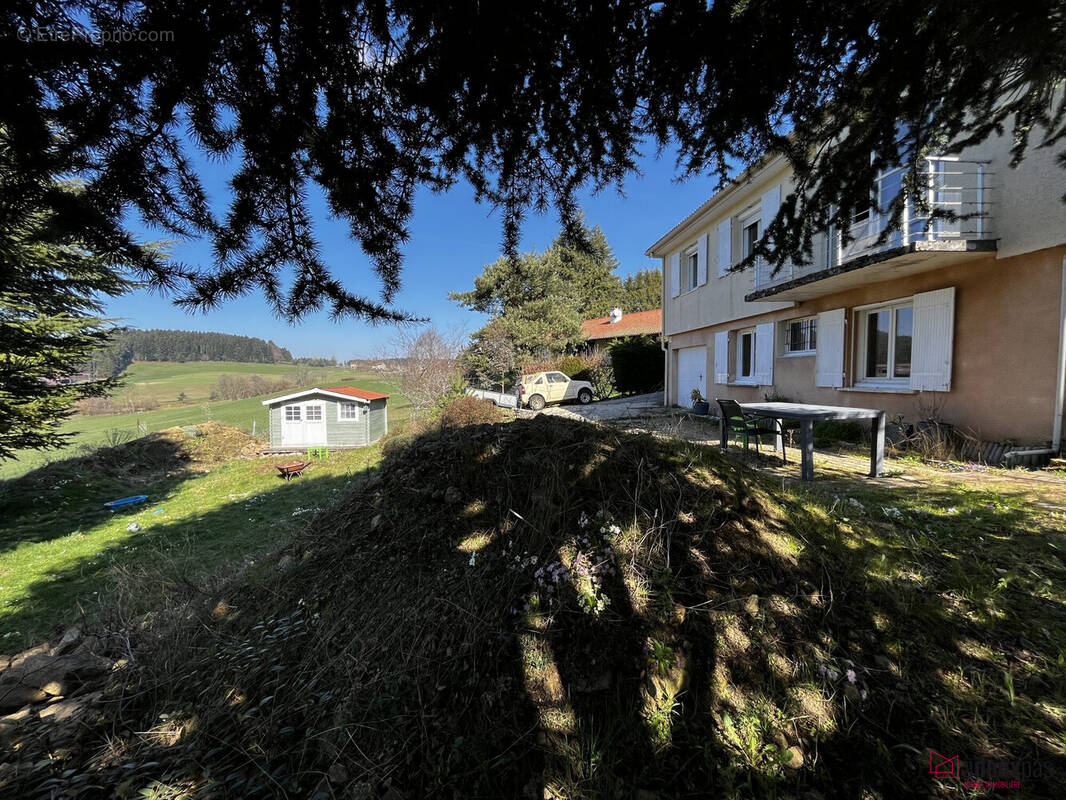 Maison à JONZIEUX