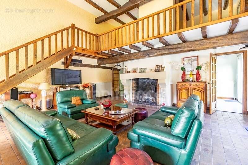 Maison à CHEZY-SUR-MARNE