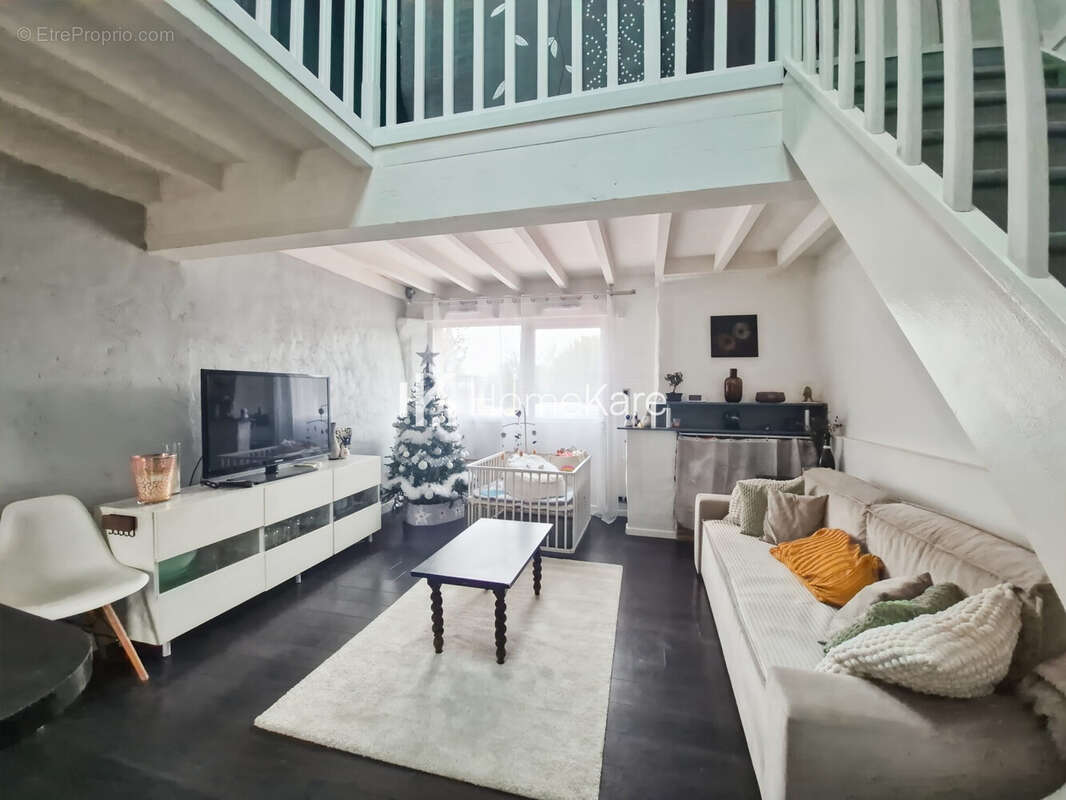 Maison à LABARTHE-SUR-LEZE