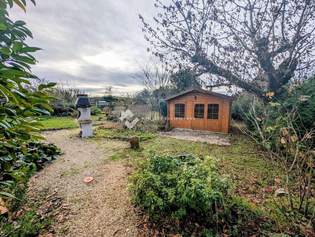 Maison à VOUILLE