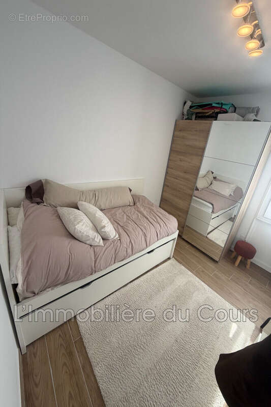 Appartement 75 m² à Martigues  - photo 9