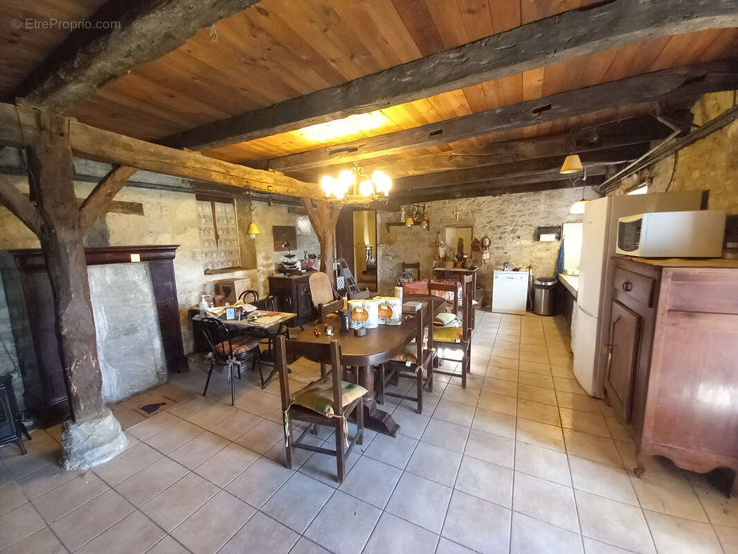 Maison à LACAPELLE-CABANAC