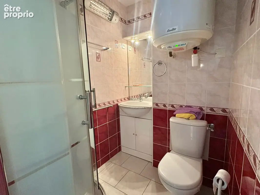 À VENDRE   T4 cabine en plein centre-ville du Lavandou - photo 11