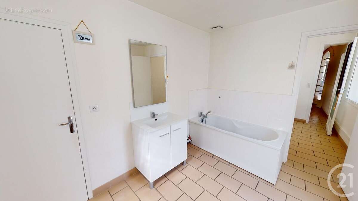 Maison à SAINT-QUENTIN