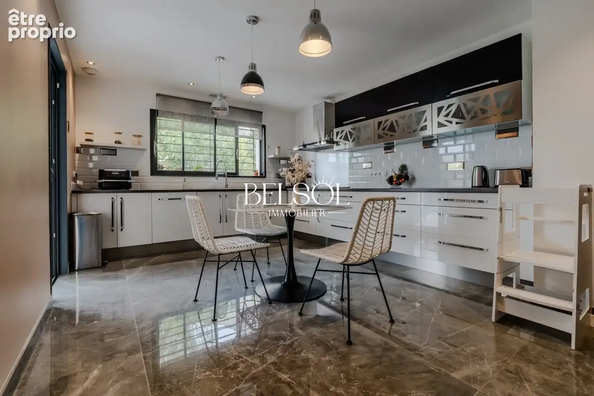 Maison 6 pièces 205 m² à vendre à Villeneuve-De-La-Raho (66180) - photo 6
