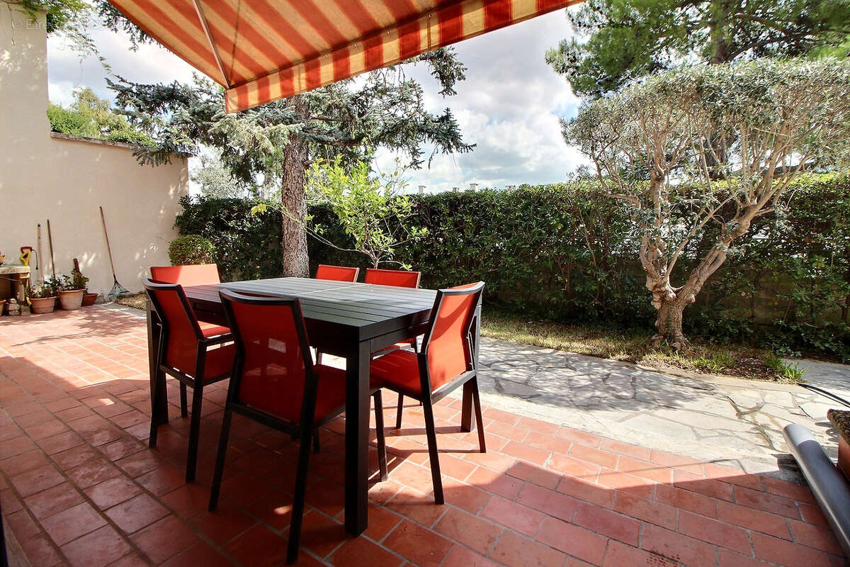 Appartement à MARSEILLE-11E