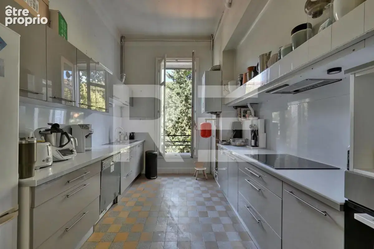 Appartement avec garage, cave et jardin quartier Révolution - photo 8
