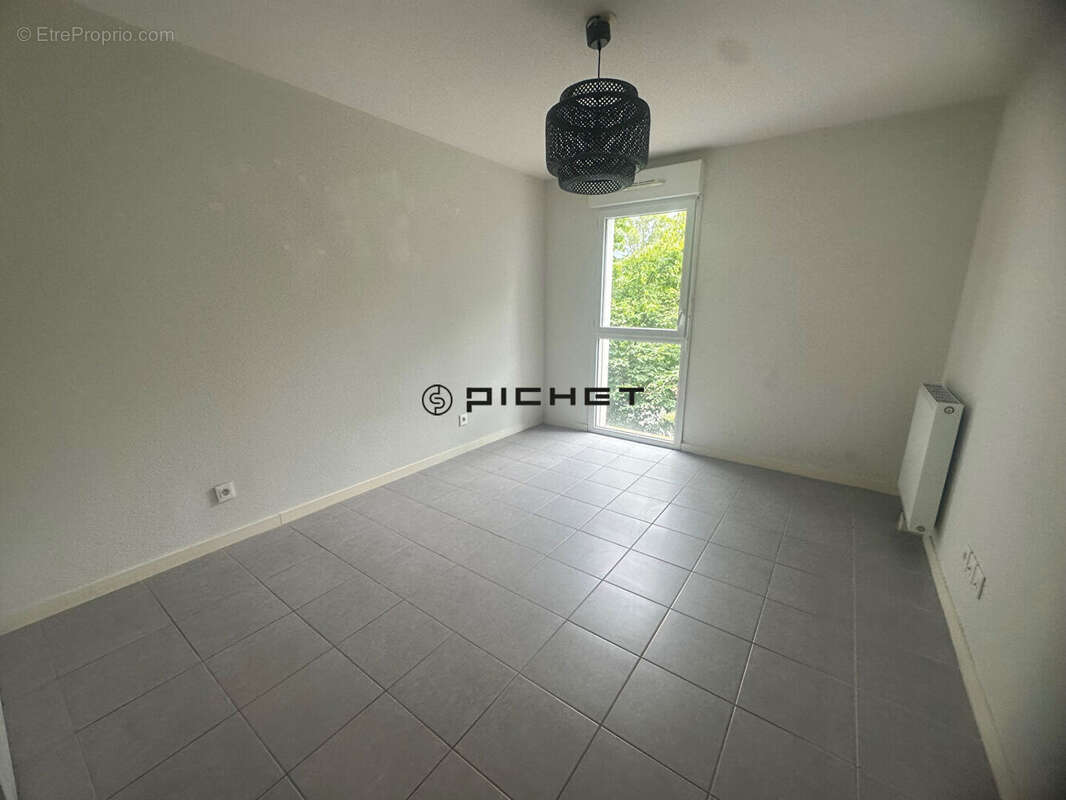 Villenave T3 avec Terrasse de 37.5m² avec 2 Parking et cellier - photo 5