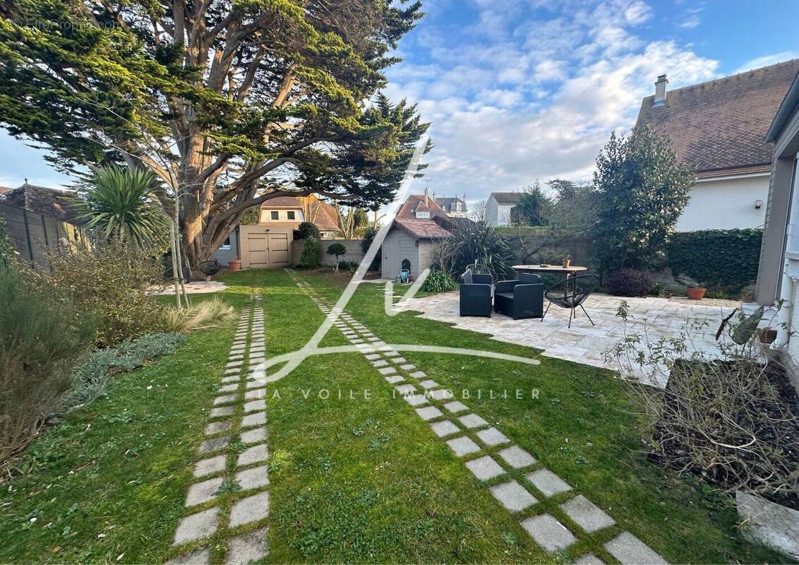 Maison à OUISTREHAM