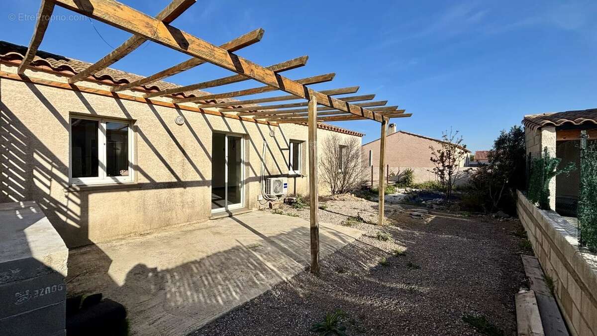 Maison à LEZIGNAN-CORBIERES