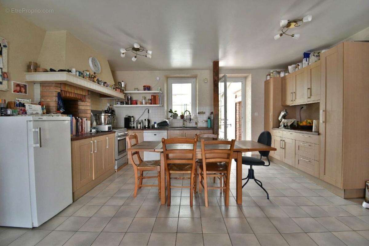 Maison 159 m² à Torfou  - photo 4