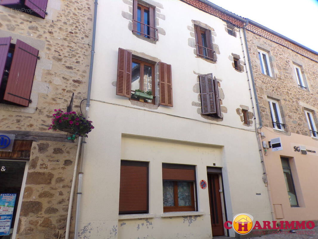Appartement à ROCHECHOUART