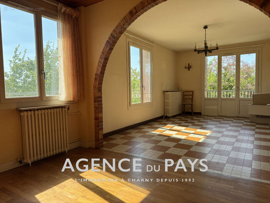 Maison à CHAMPIGNELLES