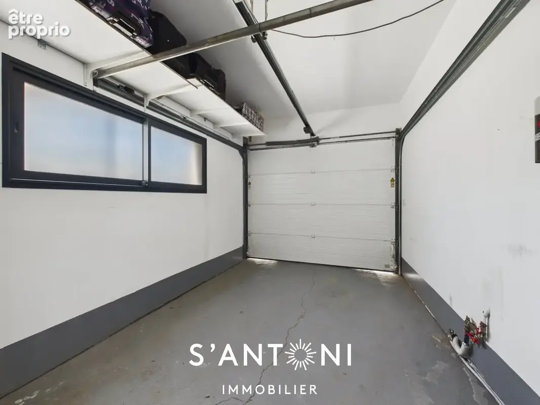 ADISSAN  Villa contemporaine T5 avec piscine - photo 16