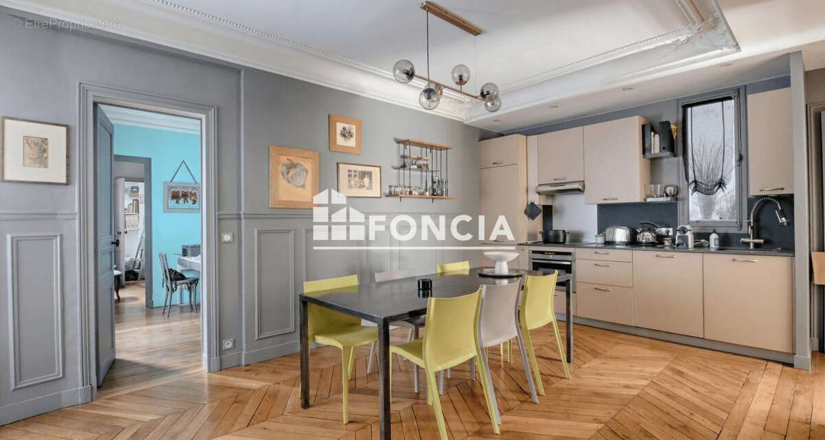 Appartement à PARIS-11E