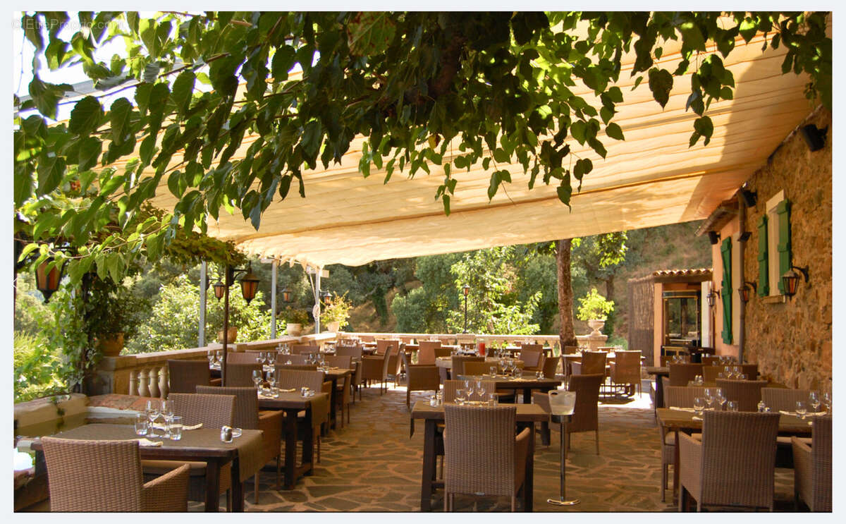 Commerce à SAINT-TROPEZ