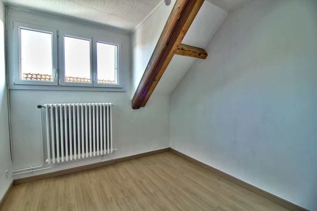 Maison à CHATELLENOT