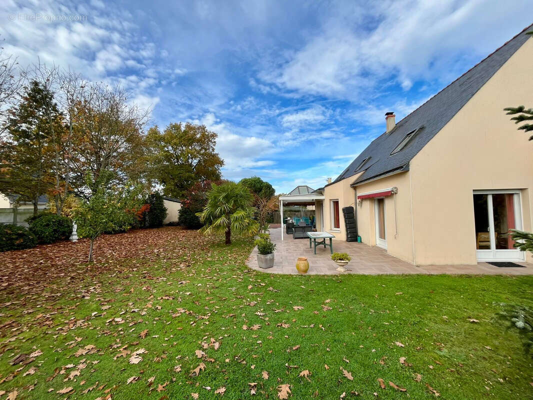 Maison à SAINT-LEGER-DES-BOIS