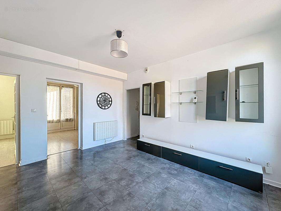 Appartement à GRIGNY