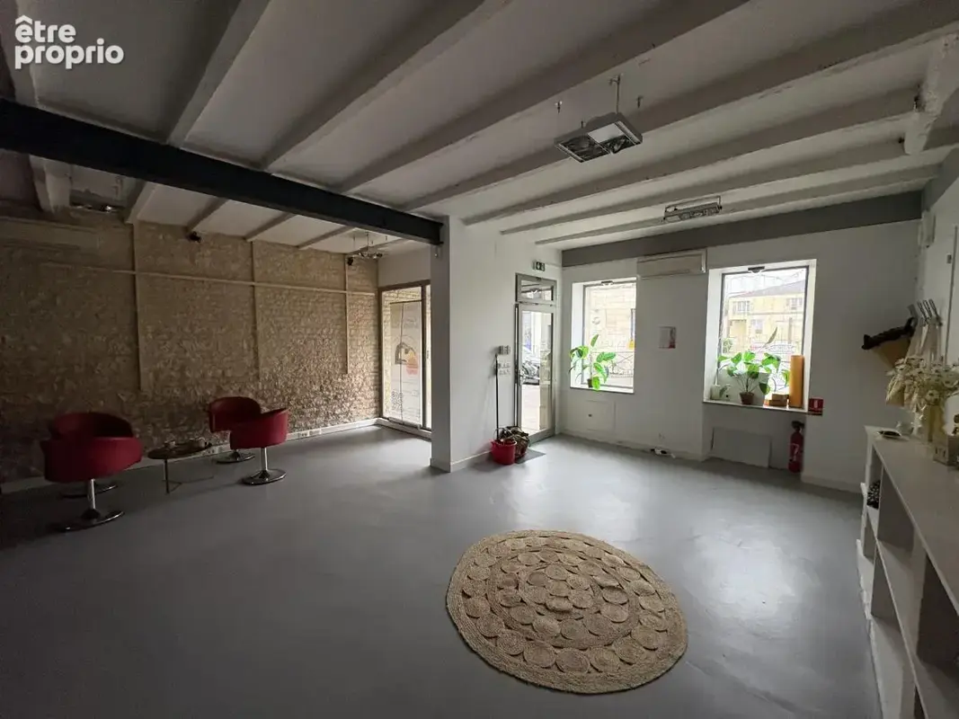 Commerce 147 m² à vendre à Niort (79000) - photo 3
