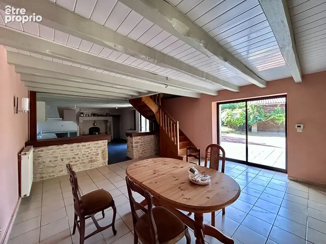 Maison Nanteuil 6 pièce(s) 183 m2 - photo 2