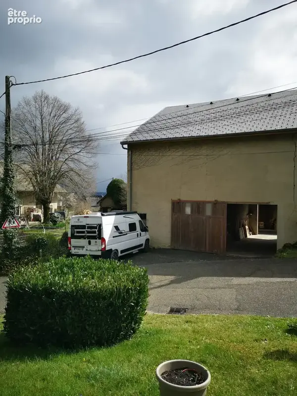 Batiment mitoyen pouvant develloper plus de 250 m2 - photo 2