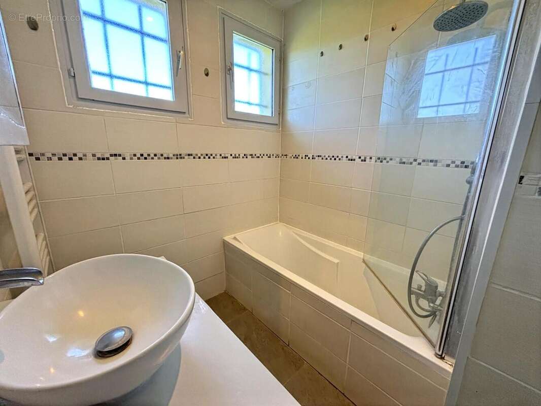 Photo 5 - Maison à LAVAU