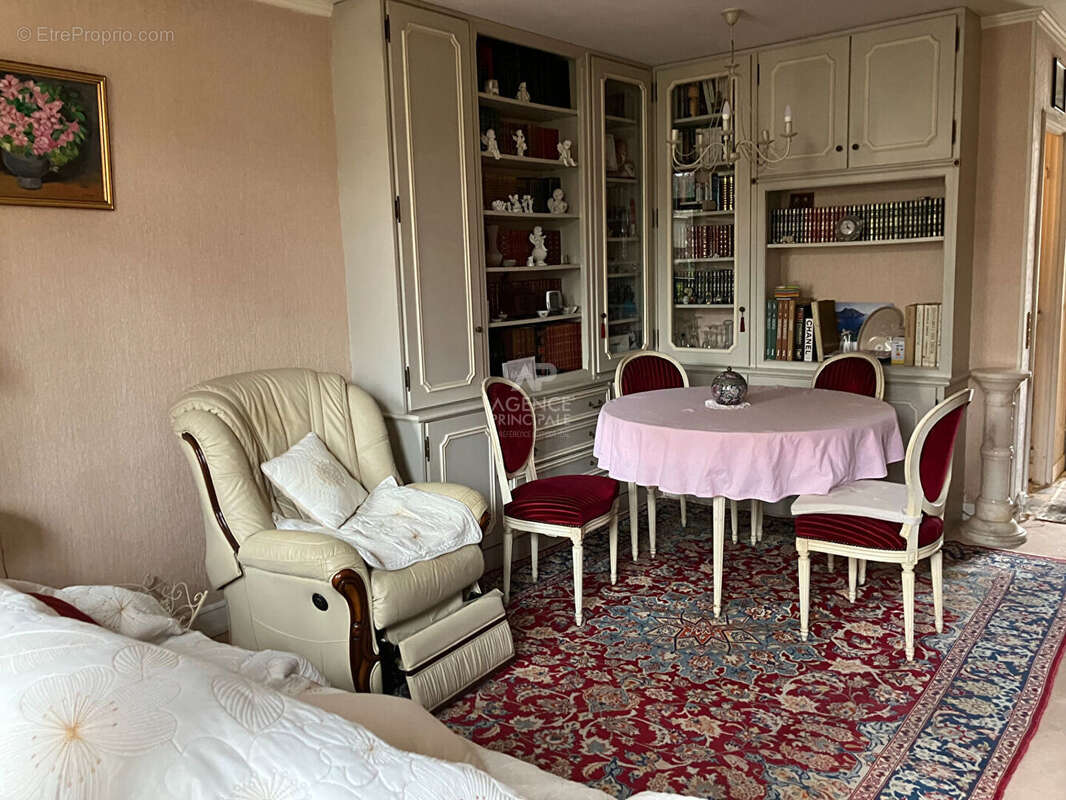 Appartement à MAISONS-LAFFITTE