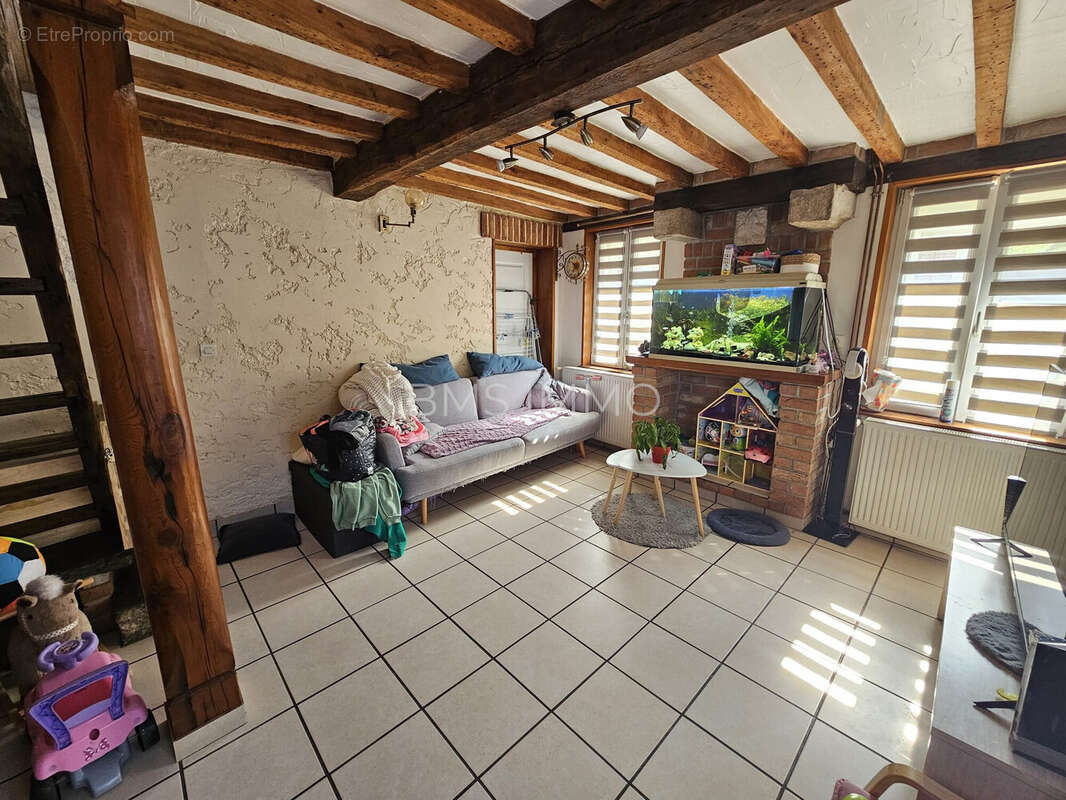 Maison à RAIMBEAUCOURT