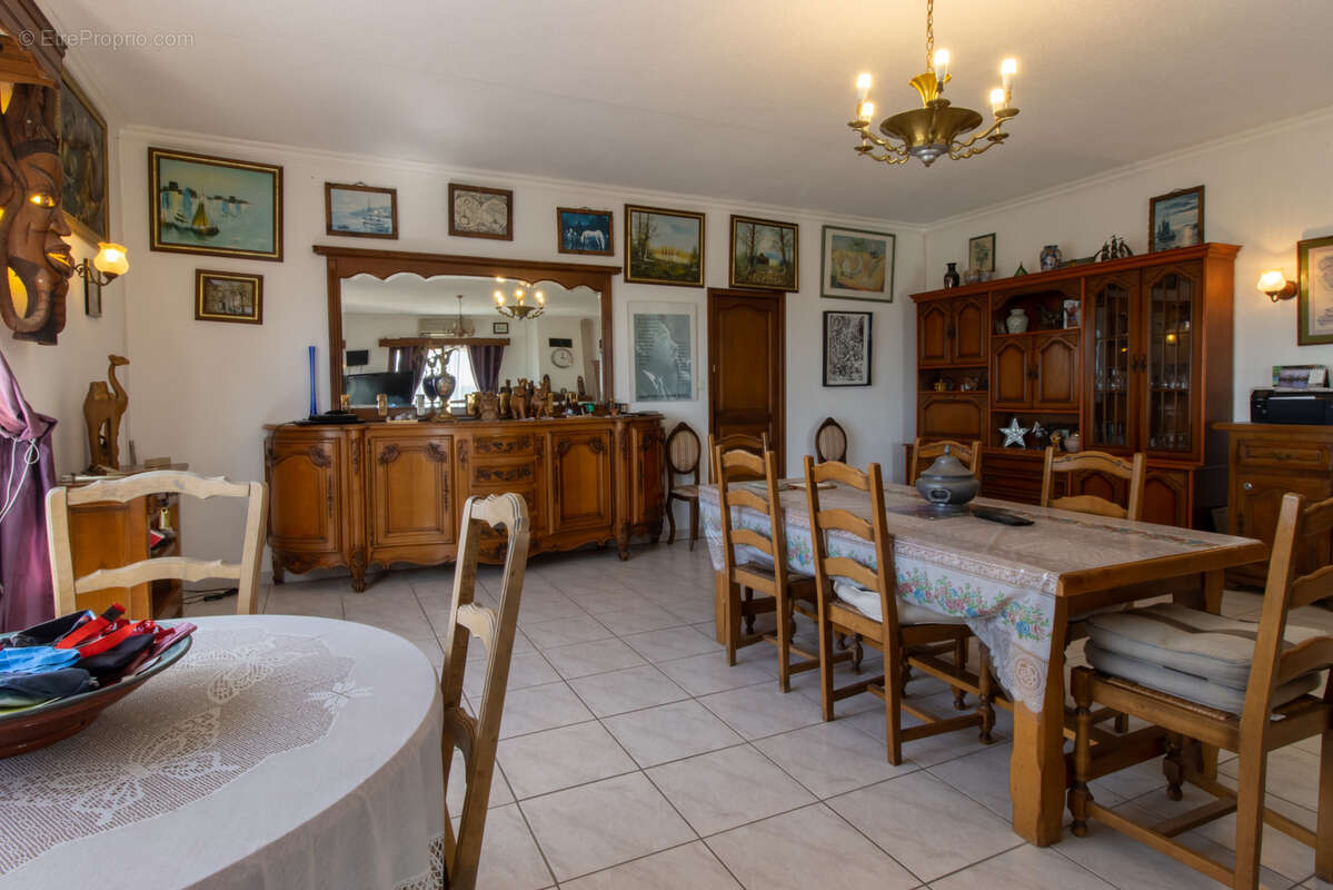 Vend local d'activite 750m2, bureau, appartement T5 145 m2 Beziers - photo 14