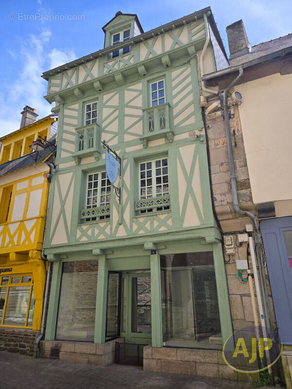 Maison à JOSSELIN