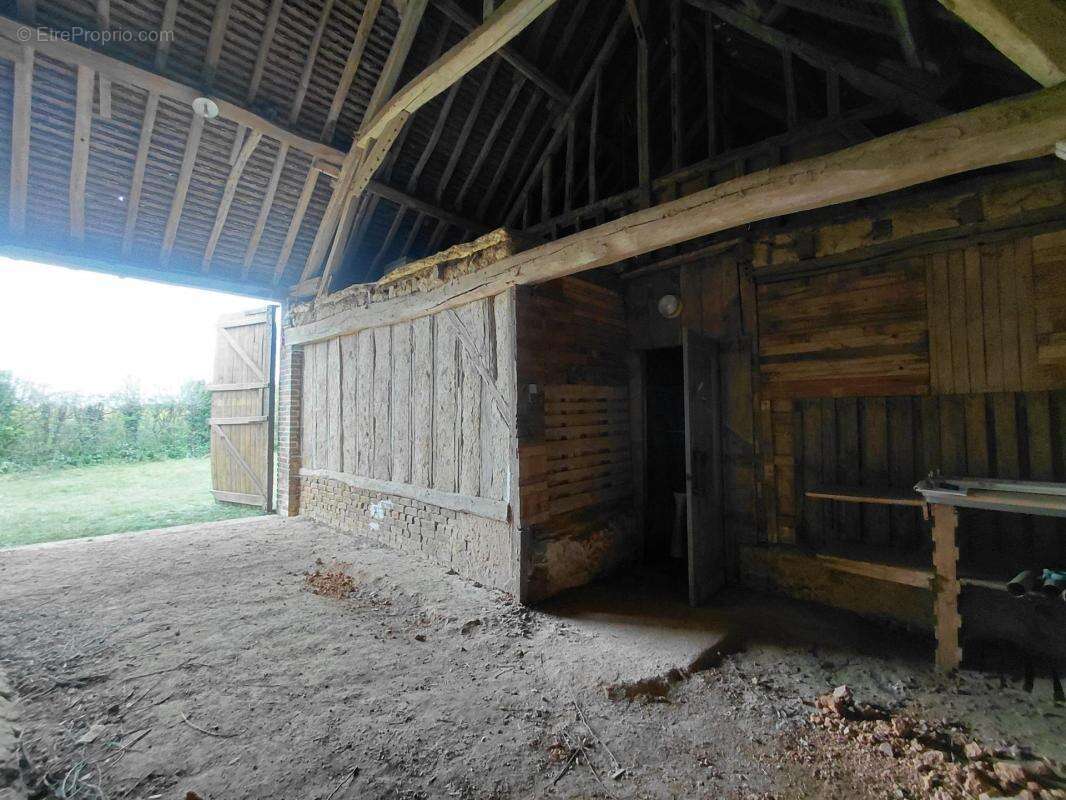 Maison en campagne à rénover, 125m² au sol, étang - photo 8