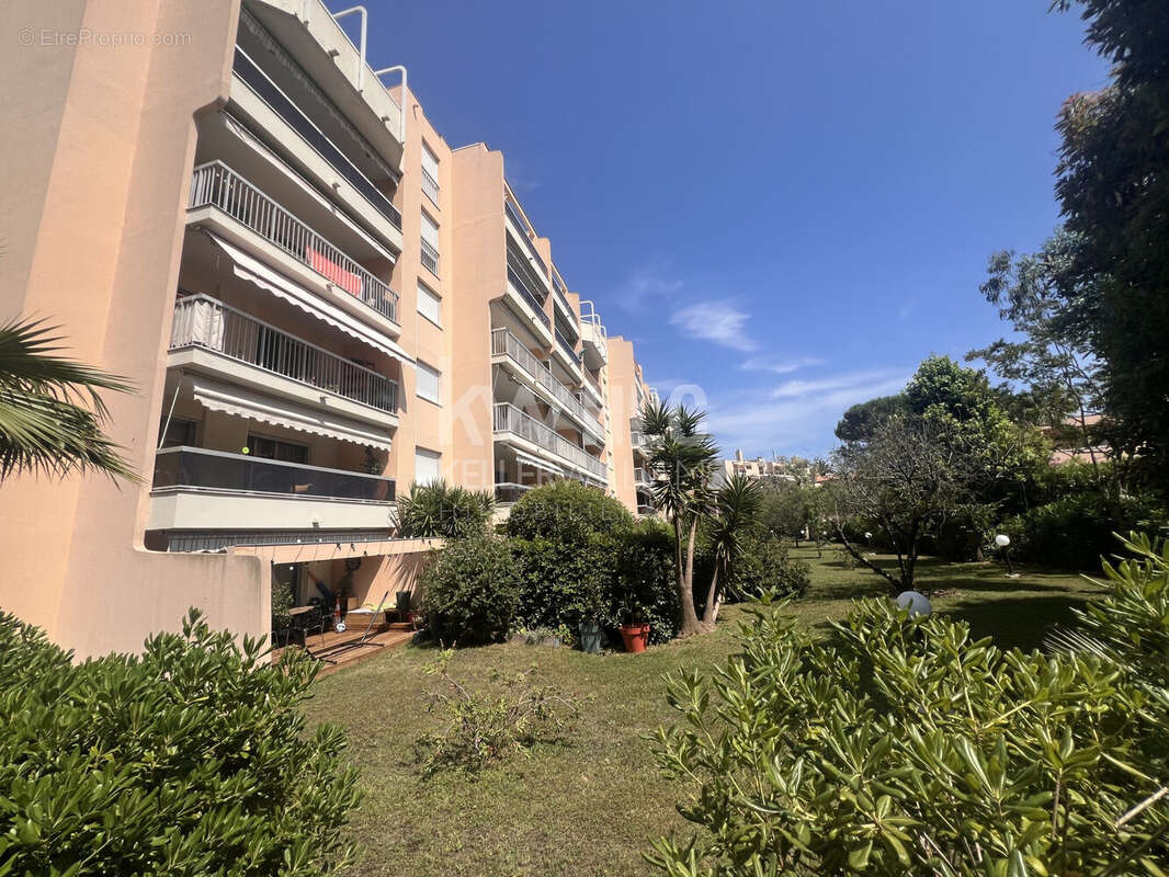 Appartement 76 m² à Vallauris  - photo 8